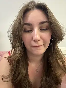 KiraBarlows live sex cam