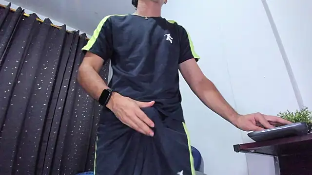 The_skinnyguys live sex cam