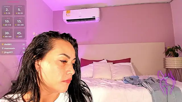 Miss_Ambeer's cam snapshot