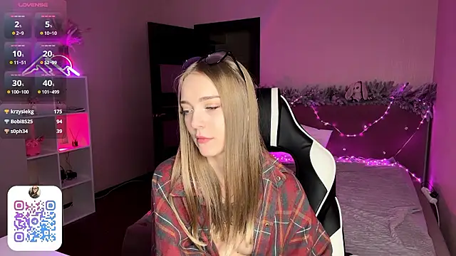 EvaPeace's cam snapshot