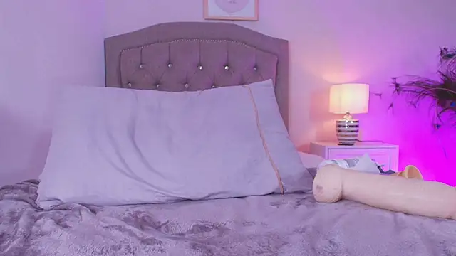 lanna_w's cam snapshot