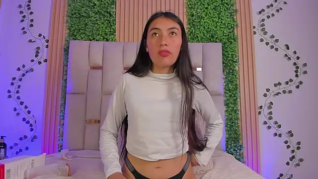 Emma_Nm's cam snapshot