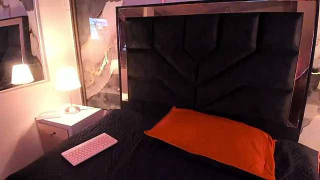 SusanVilla's cam snapshot