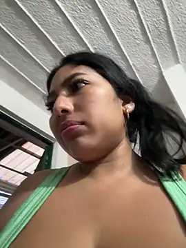 emmyjhonson07's cam snapshot