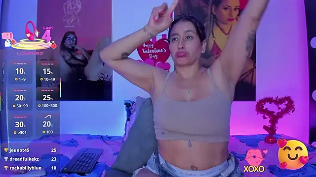 vaiolet_triana's cam snapshot