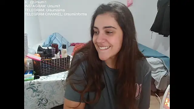 Ursumi1's cam snapshot