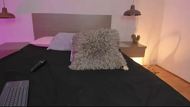 Katyrousee's cam snapshot