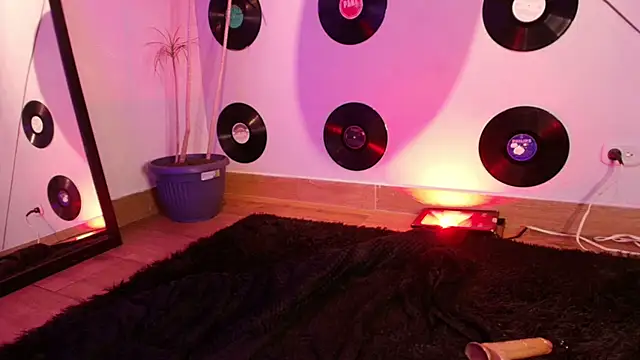 goddess_julieta's cam snapshot