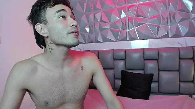 KathyAiden's cam snapshot