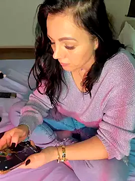 ReiyaRey's cam snapshot