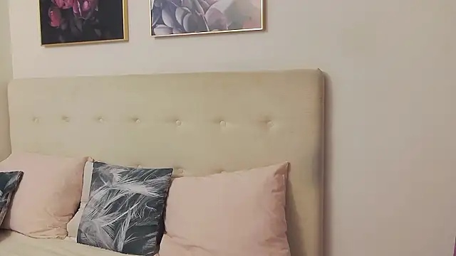 CassieHilton's cam snapshot