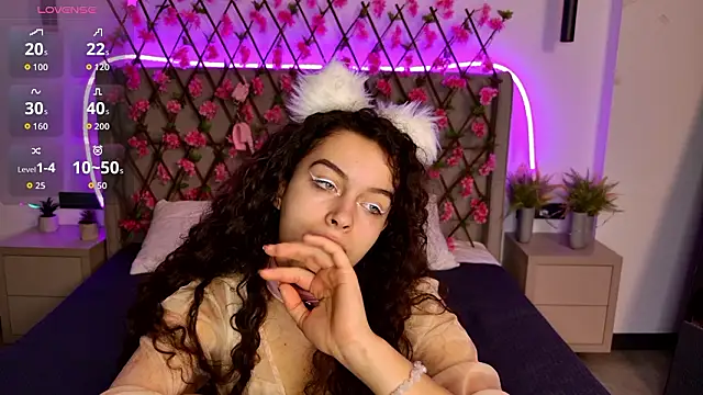 Luna_Starlight's cam snapshot