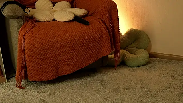 EnchantedIvy's cam snapshot