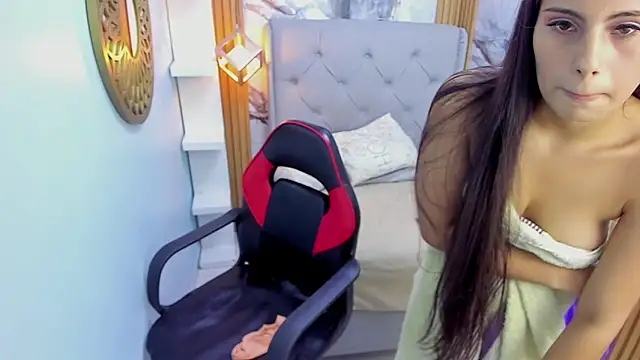 KORINASANTOS's cam snapshot