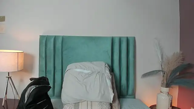 TessaMonroee's cam snapshot