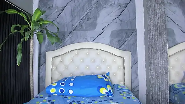 Tiffany-Jones's cam snapshot