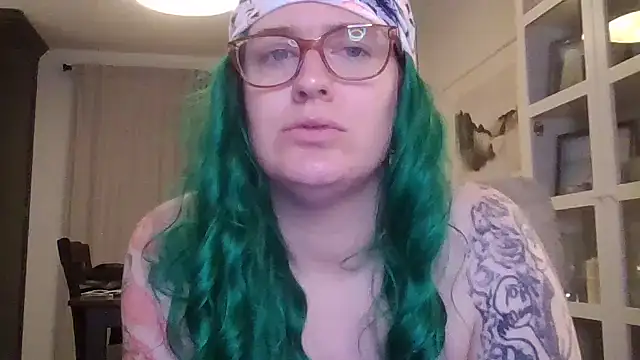 DaisyBlake's cam snapshot