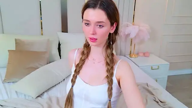 MarybethSnow's cam snapshot