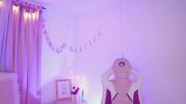 Meggie_'s cam snapshot