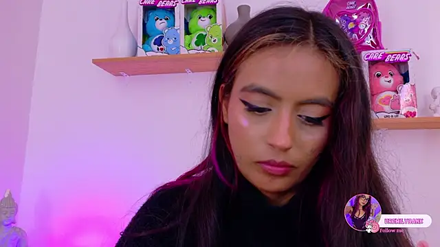 emily_bank's cam snapshot