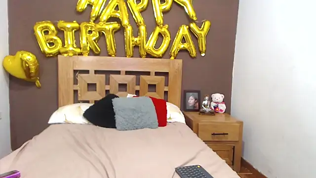 ValeSantoDomingo's cam snapshot