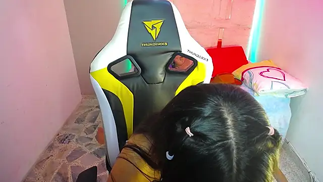 Little_bubu's cam snapshot