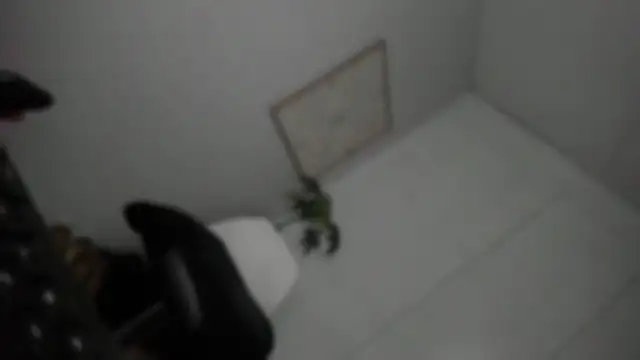 TheQueenNextDoor live sex cam