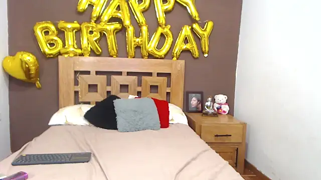 ValeSantoDomingo live sex cam