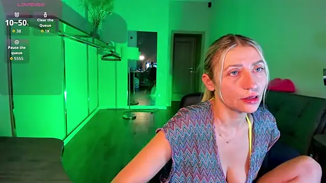 ZoeGrant's cam snapshot