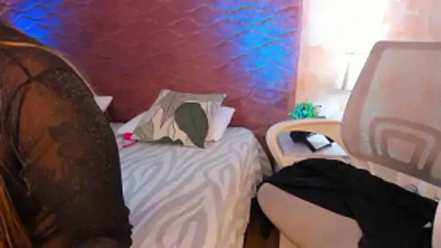 Xara_Shadow's cam snapshot