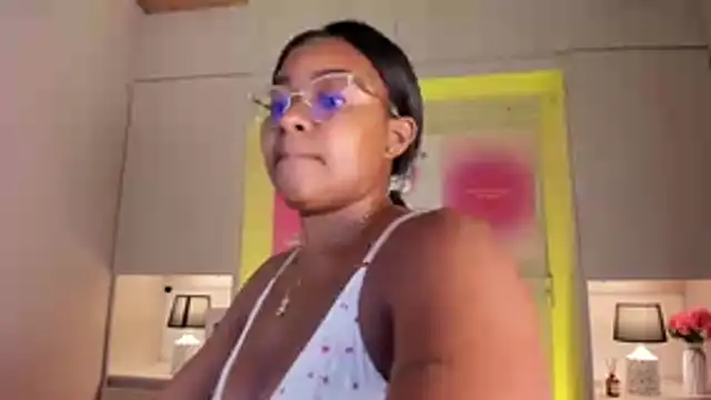 tamaraa_smiith's cam snapshot