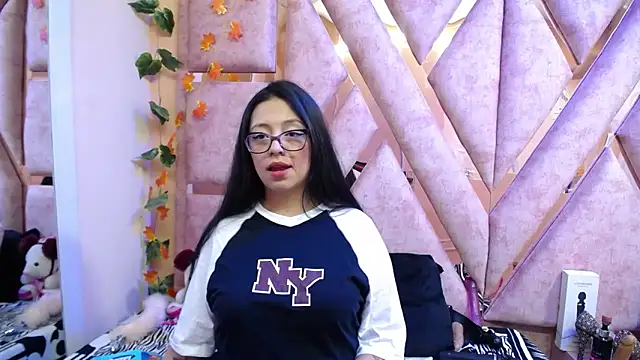 slut_anal_'s cam snapshot