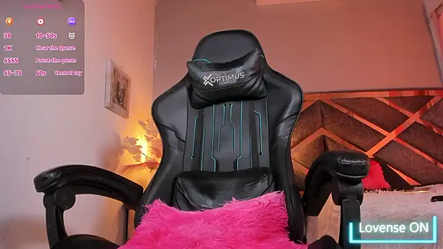 Cherry_zayden_'s cam snapshot