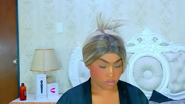 TianahGlow's cam snapshot