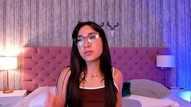 LiaaTurner's cam snapshot