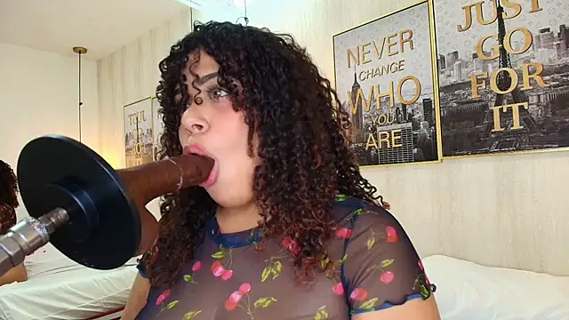 Saray__cloverr's cam snapshot