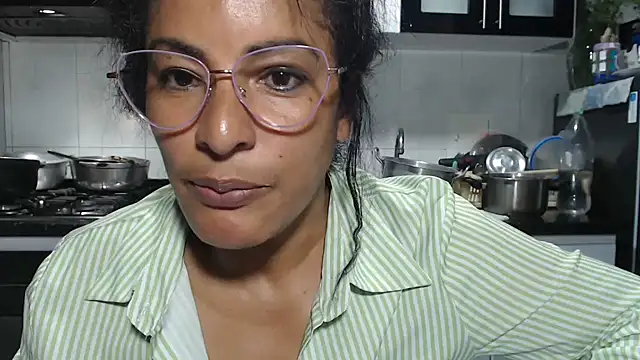 kateleyagrey's cam snapshot