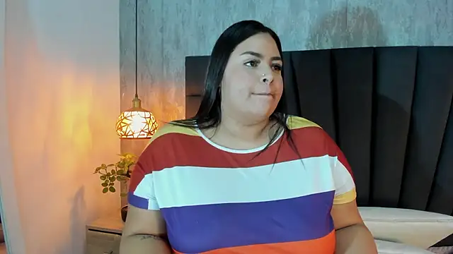 Maya_curvy's cam snapshot