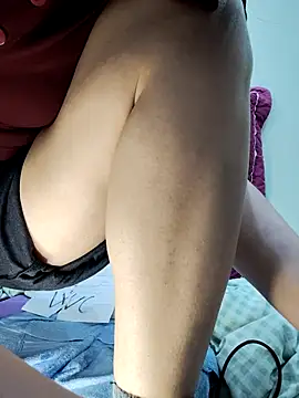 Lyly_suri07's cam snapshot