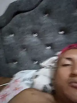 BingedHearts's cam snapshot