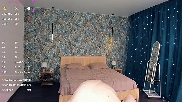 OdellaFrake's cam snapshot