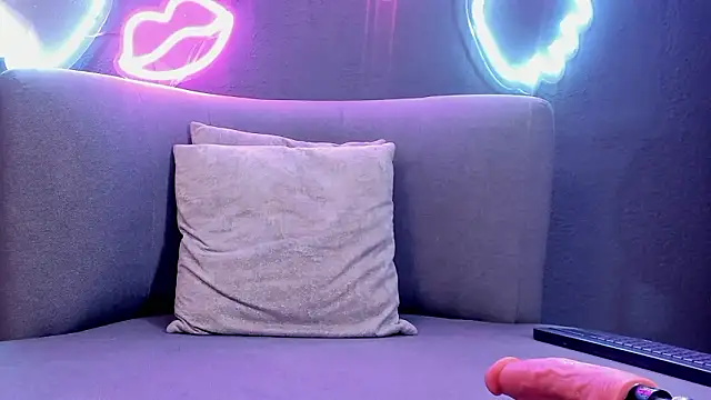 Almaablack's cam snapshot