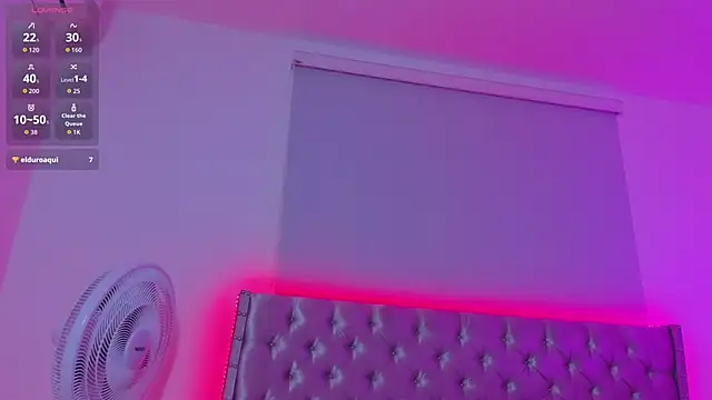 kitty_violet11's cam snapshot