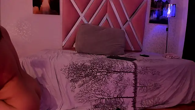 emilysejmet's cam snapshot