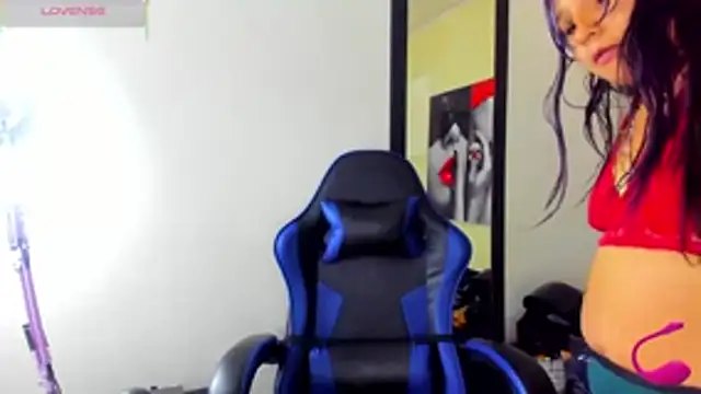 Charis_21's cam snapshot