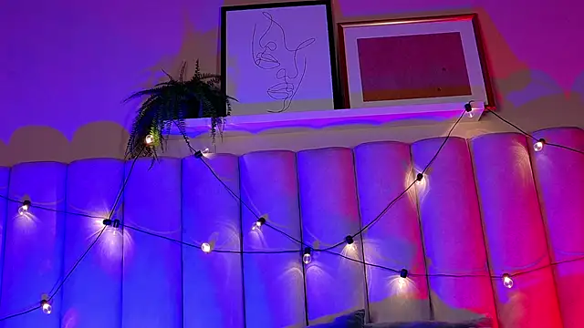 ParisFox_'s cam snapshot