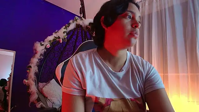 Emmapark_'s cam snapshot