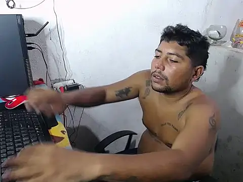 master_juju1921's cam snapshot