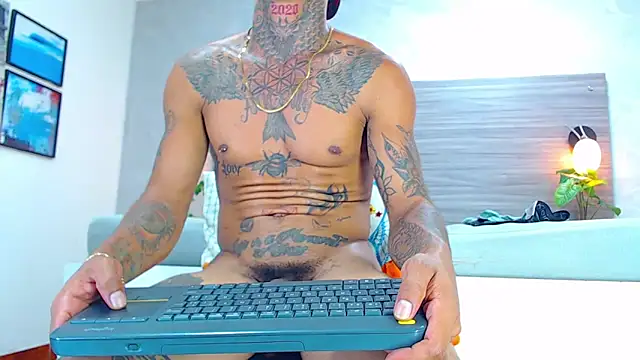 Hot_Latino_x's cam snapshot