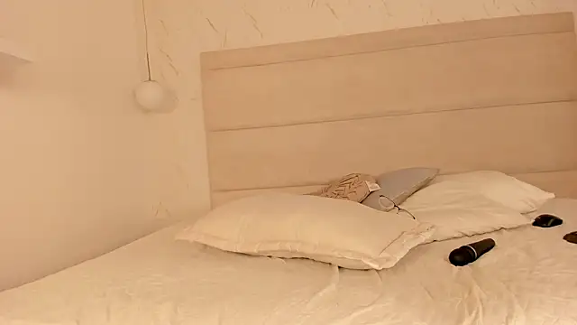 Miablosoom's cam snapshot